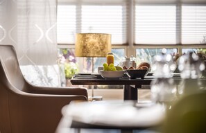 Free daily buffet breakfast - Romantik Hotel Schubert (Lauterbach)