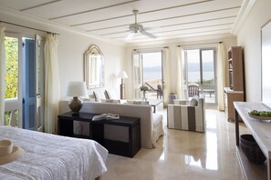 Junior Suite with Private Pool | Frette Italian sheets, premium bedding, minibar, in-room safe