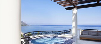 Anassa Hotel