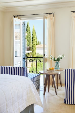 Egyptian cotton sheets, premium bedding, memory-foam beds, minibar