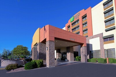 홀리데이 인 익스프레스 & 스위트 템피 바이 IHG