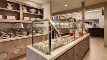 Colazione a buffet inclusa, servita tutte le mattine