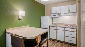 Unclassified image, 3 of 35, button - Extended Stay America Select Suites Atlanta Perimeter Hammon (Atlanta)