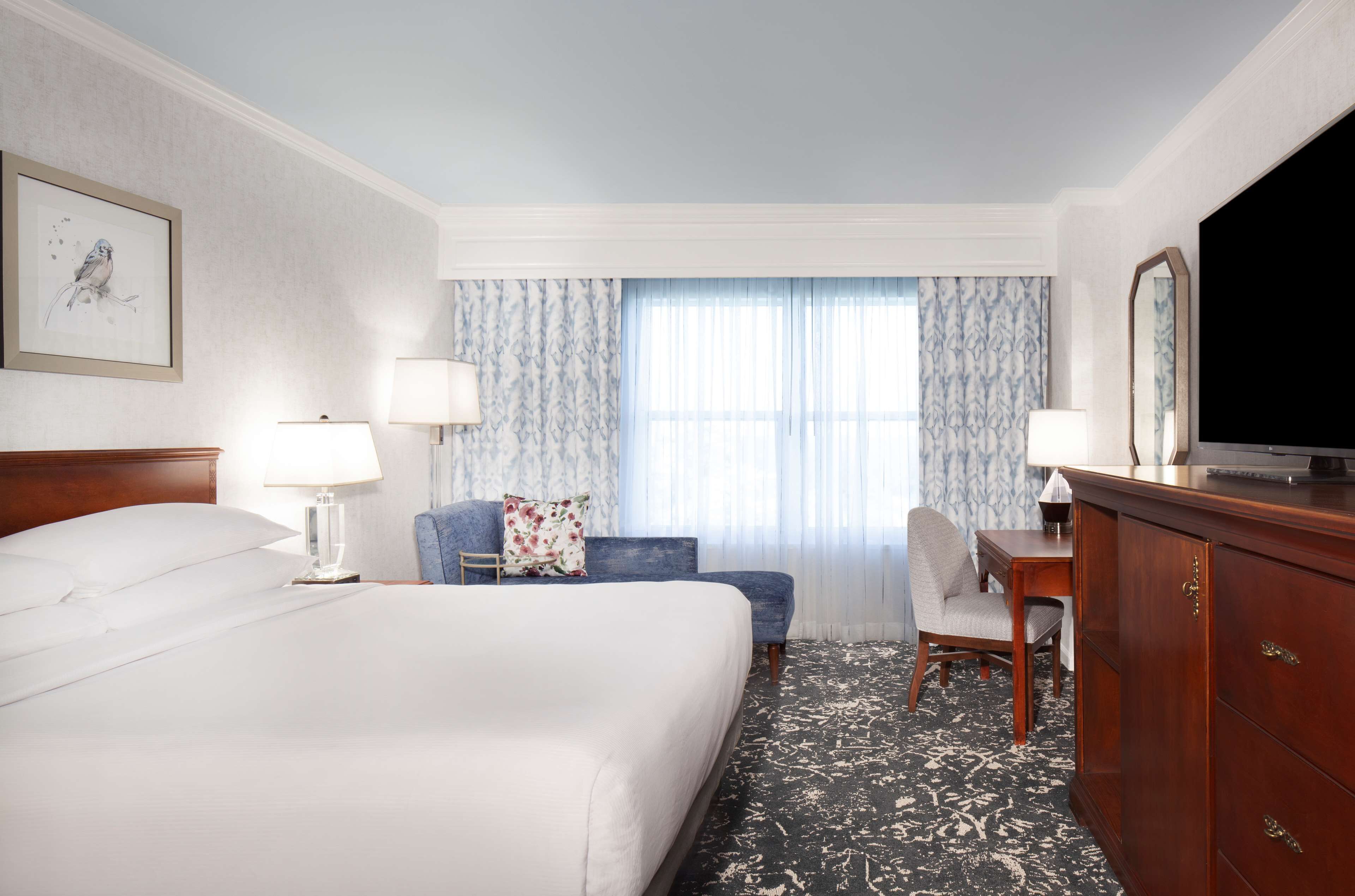Premium bedding, down comforters, in-room safe, desk