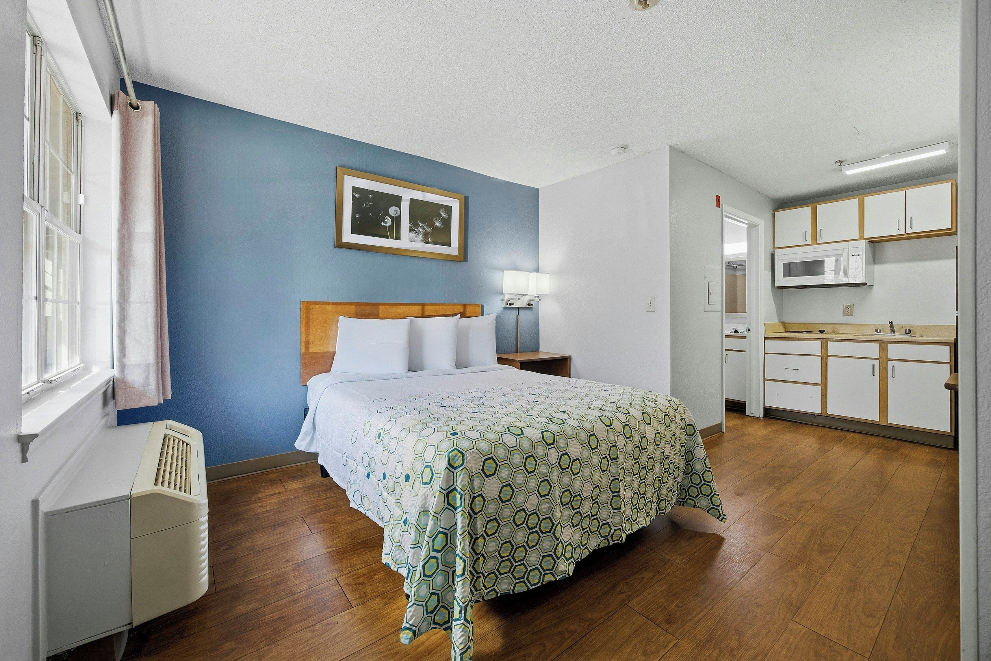 Estudio, 1 cama Queen size, para no fumadores | Wifi gratis, ropa de cama y acceso para silla de ruedas 