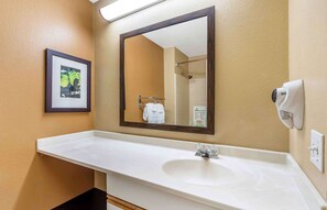 Studio, 2 Queen Beds, Non Smoking | Bathroom