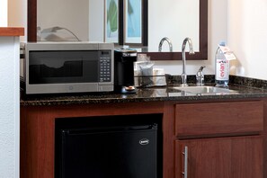 Premium bedding, down comforters, in-room safe, desk