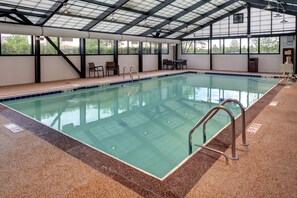 Indoor pool, pool loungers