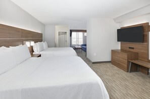 Hypo-allergenic bedding, in-room safe, desk, laptop workspace - Holiday Inn Express & Suites Irving Conv Ctr - Las Colinas by IHG (Irving)