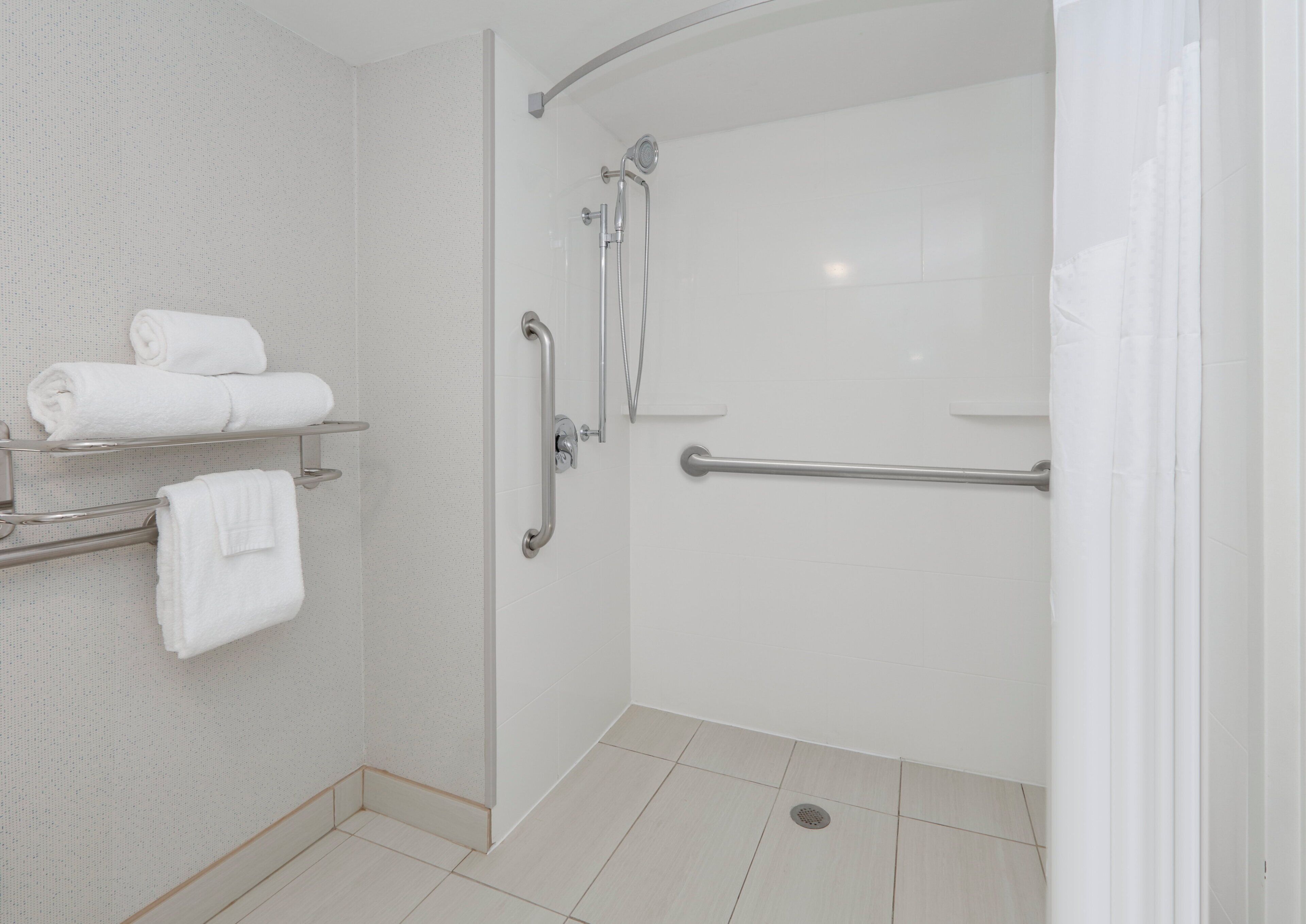 Hypo-allergenic bedding, in-room safe, desk, laptop workspace