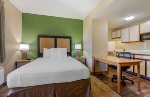 Estudio, 1 cama de matrimonio, no fumadores | Escritorio, tabla de planchar con plancha, wifi gratis