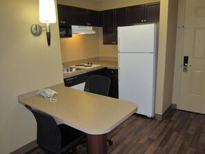 냉장고, 전자레인지, 쿡탑, 식기 세척기