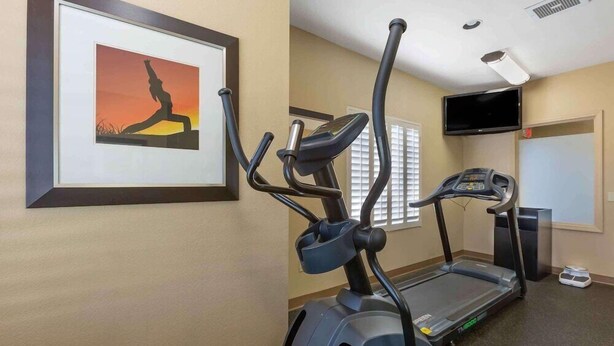 Fitness facility - Extended Stay America Phoenix - Chandler - E. Chandler Blvd. (Phoenix)