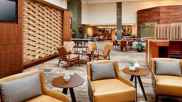 Lobby lounge