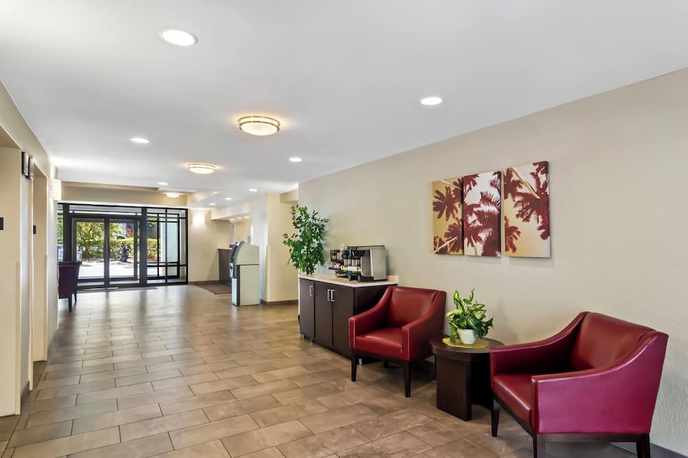 Red Roof Inn PLUS+ Jacksonville - Southpoint