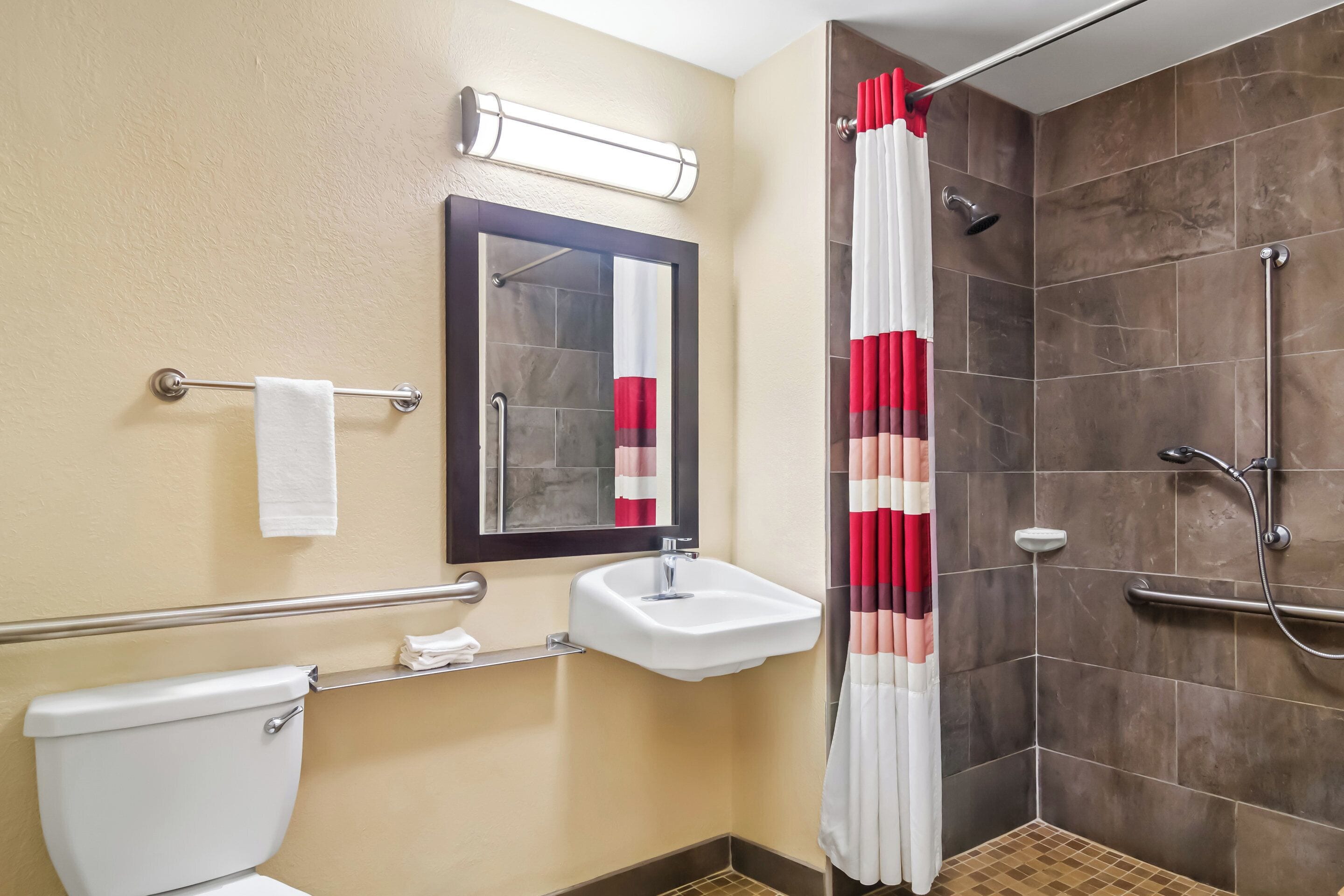 Photo - Red Roof Inn PLUS+ Jacksonville – Southpoint