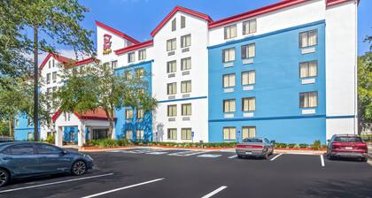 Red Roof Inn PLUS+ Jacksonville - Southpoint