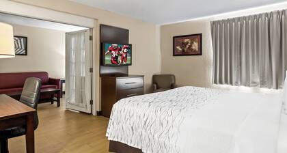 Red Roof Inn PLUS+ Jacksonville - Southpoint