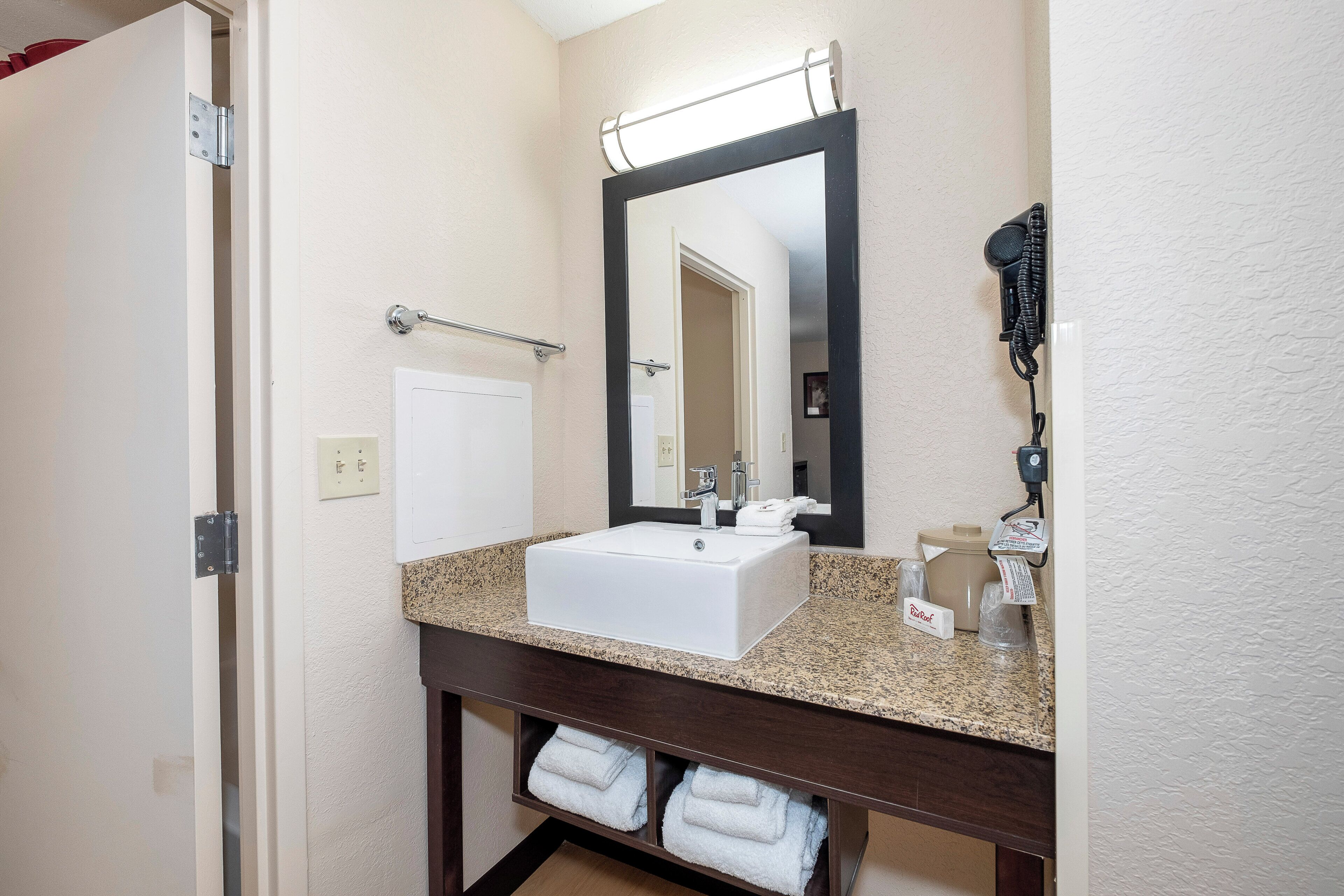 Foto - Red Roof Inn PLUS+ Jacksonville - Southpoint