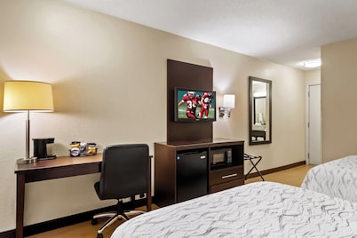 Red Roof Inn PLUS+ Jacksonville - Southpoint