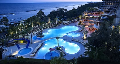 Four Seasons Hotel