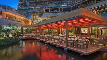 4 Restaurants, Frühstück, Mittagessen, Abendessen, italienische Küche