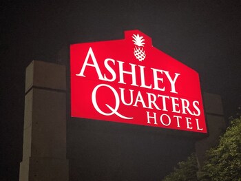 Ashley Quarters Hotel Cincinnati Airport