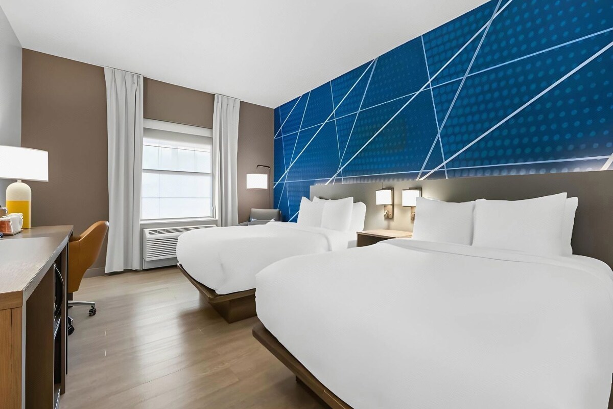 In-room safe, desk, laptop workspace, blackout drapes