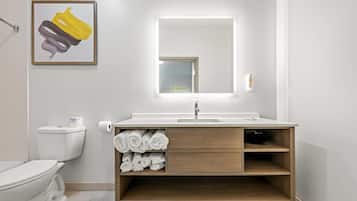 Suite (Double Queen, with sofa and TUB)