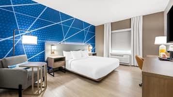 Room, 1 King Bed, Non Smoking (Accessible Bathtub)