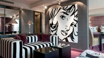 Junior-Suite | Hochwertige Bettwaren, Minibar, Zimmersafe, Schreibtisch