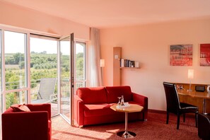 Ropa de cama de alta calidad y minibar 