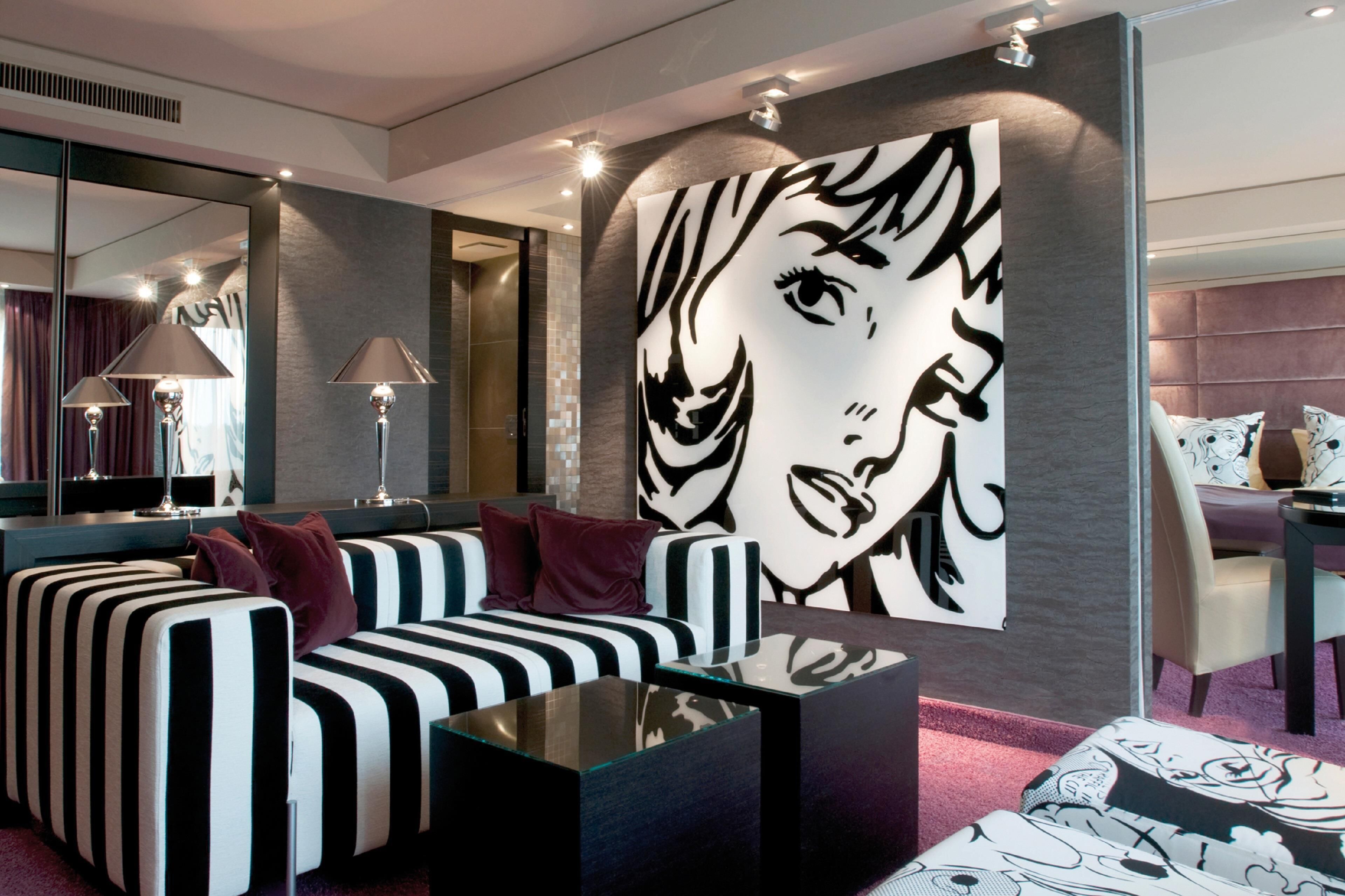 Junior Suite | Premium bedding, minibar, in-room safe, desk