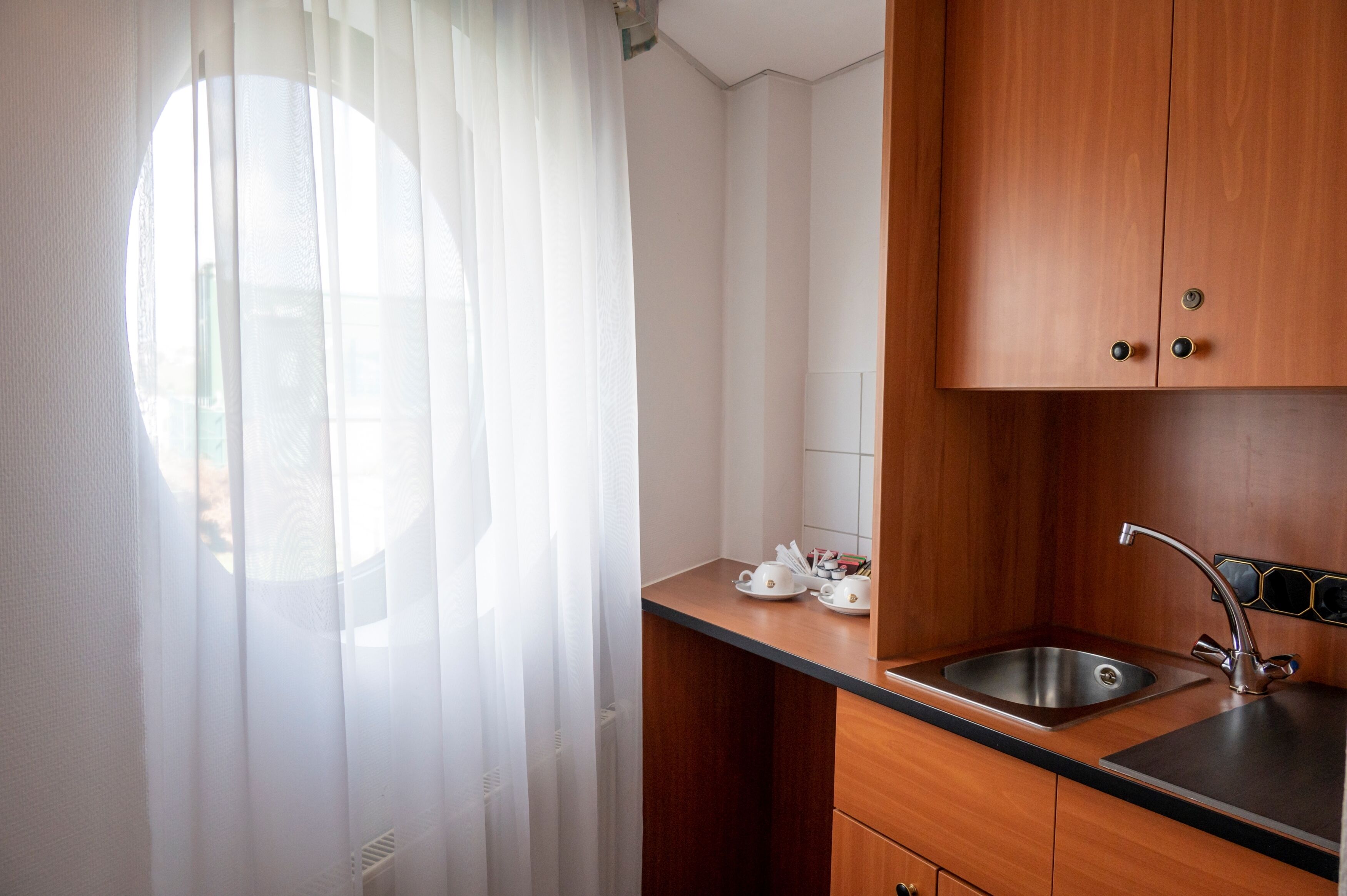 junior suite with skyline | 1 bedroom, premium bedding, in-room safe, desk