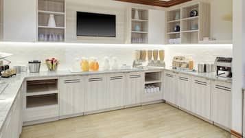Free daily buffet breakfast