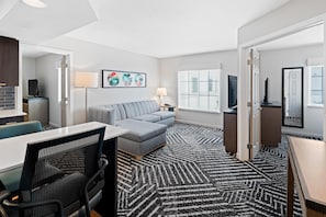 Deluxe Suite, 2 Bedrooms | Pillowtop beds, in-room safe, desk, blackout drapes - HYATT house Boston/Burlington (Burlington)