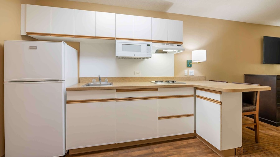 Extended Stay America Suites Chicago Schaumburg Conv Center