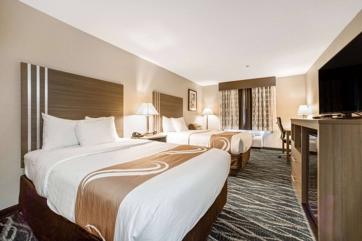 double room, 2 double beds, non smoking | iron/ironing board, free cots/infant beds, rollaway beds, free wifi