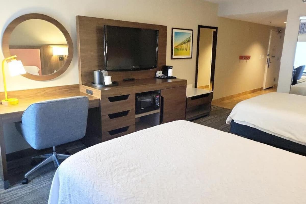 Desk, laptop workspace, iron/ironing board, free WiFi