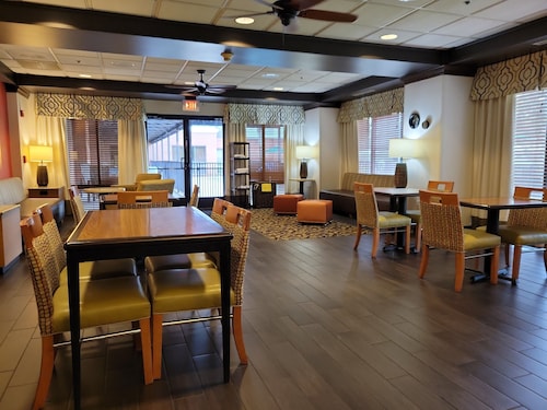 Hampton Inn Pensacola-Airport (Cordova Mall Area)