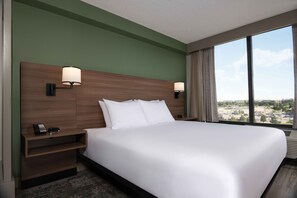 Premium bedding, down comforters, in-room safe, desk - Hyatt Place Denver South/Park Meadows (Lone Tree)