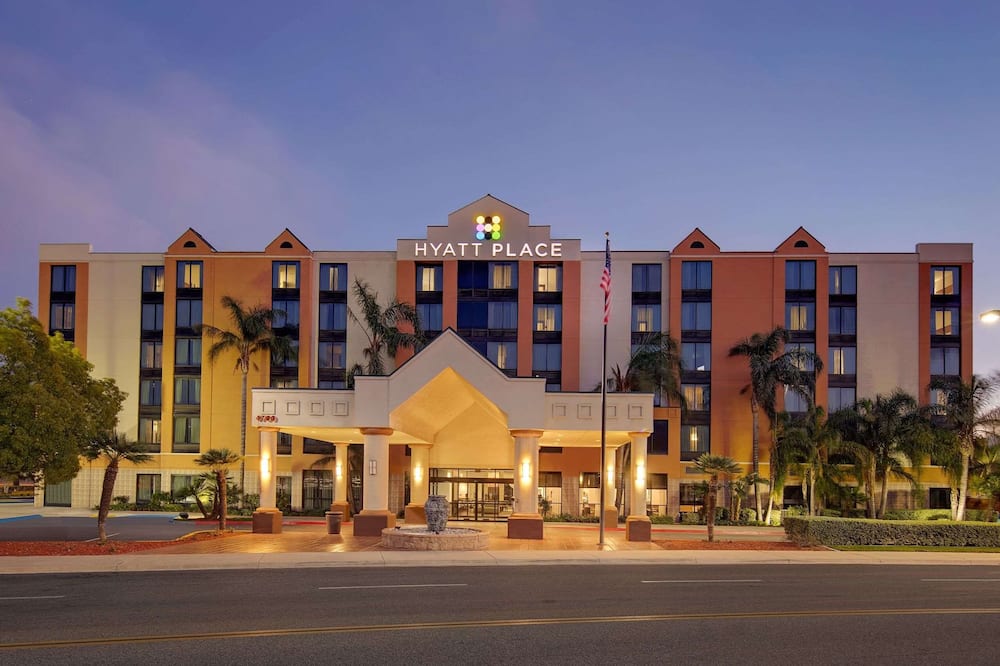 Hyatt Place Ontario / Rancho Cucamonga