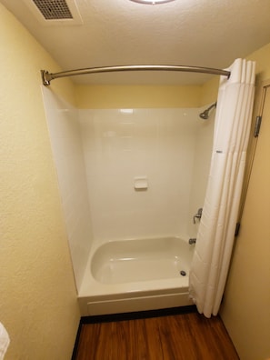 Suite, 1 llit de matrimoni gran, no fumadors (One-Bedroom) | Dutxa