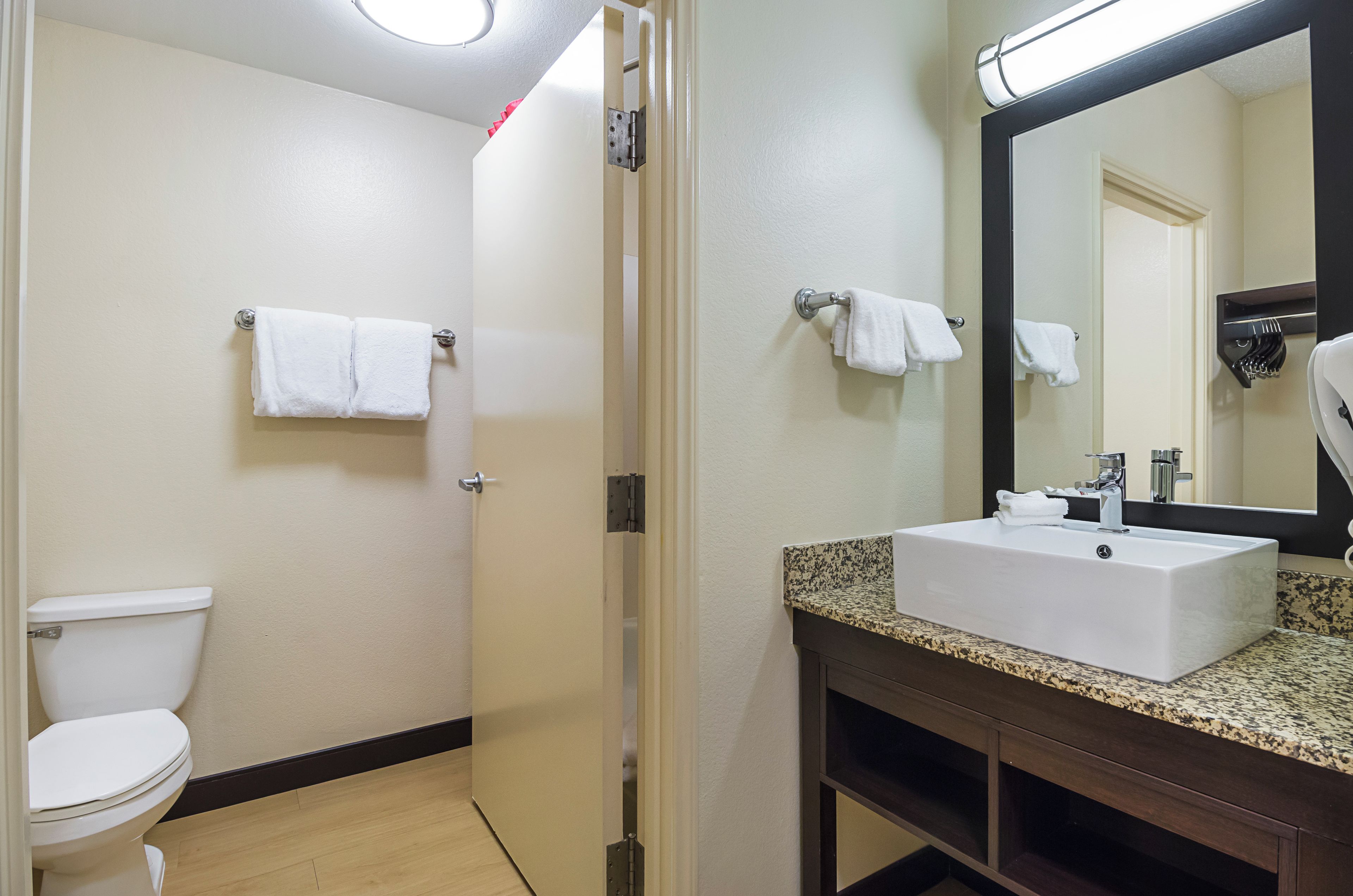 Photo - Red Roof Inn PLUS+ Phoenix West