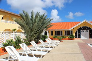 Safe på rommet, wi-fi (inkludert) og sengetøy