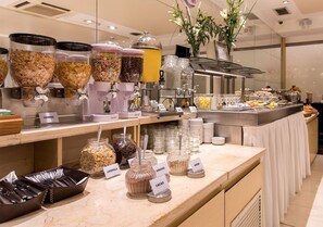 Bao gồm bữa sáng buffet hàng ngày 