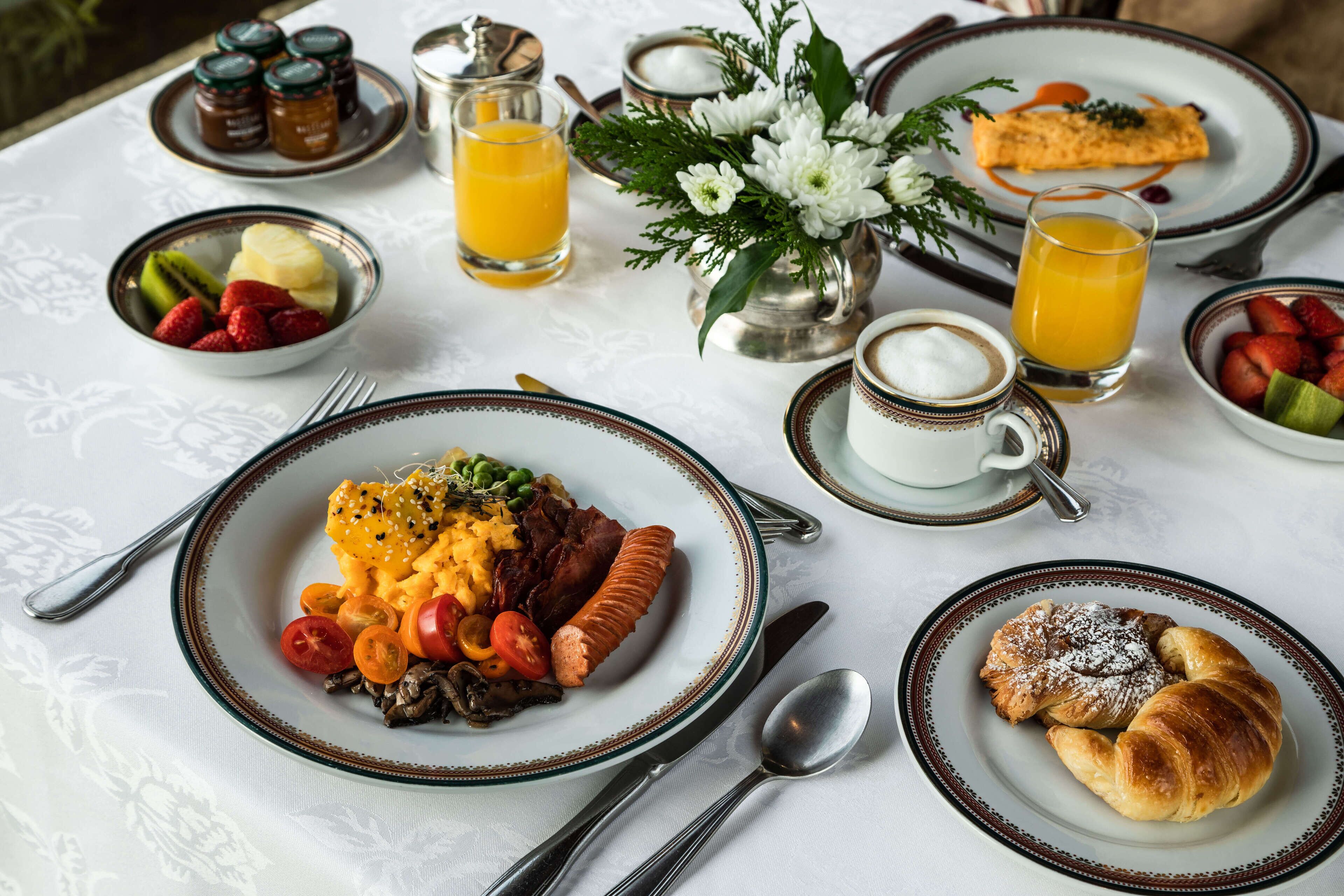 包每日自助早餐