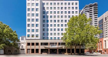 Radisson on Flagstaff Gardens Melbourne