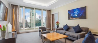 Clarion Suites Gateway