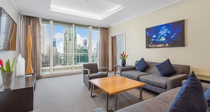 Clarion Suites Gateway